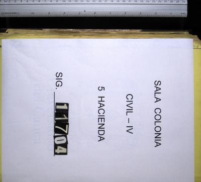 Cuaderno de cargos y datas presentado por Don Juan…